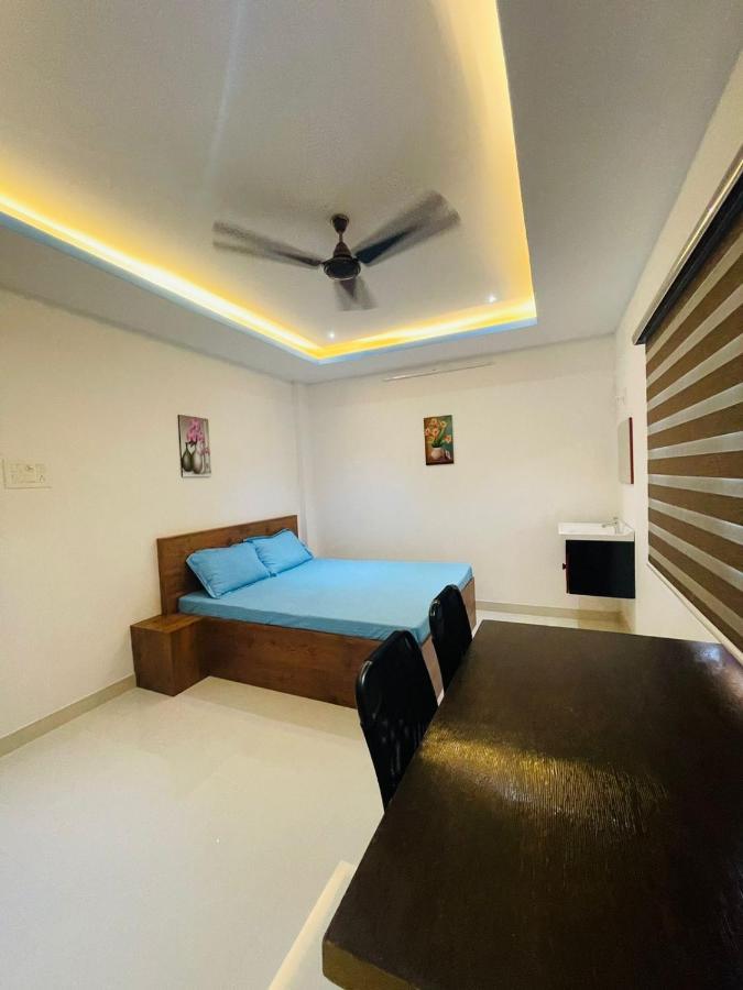 Hotel Zam Zam Residency Cheruppulasseri Exterior foto